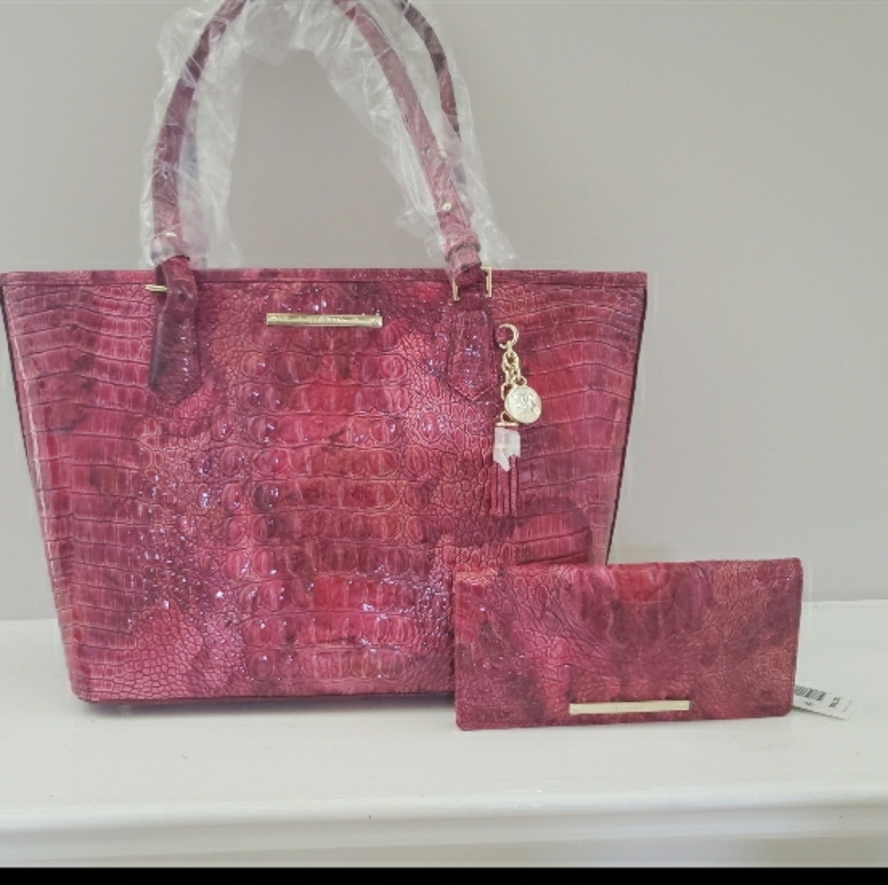 NWT BRAHMIN PETUNIA ASHER AND WALLET SET